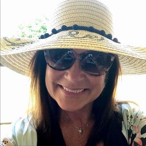 Meet your Posher, Wendy